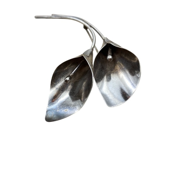 Vintage Stuart Nye Sterling Silver double Cala Lily Brooch - Picture 1 of 12